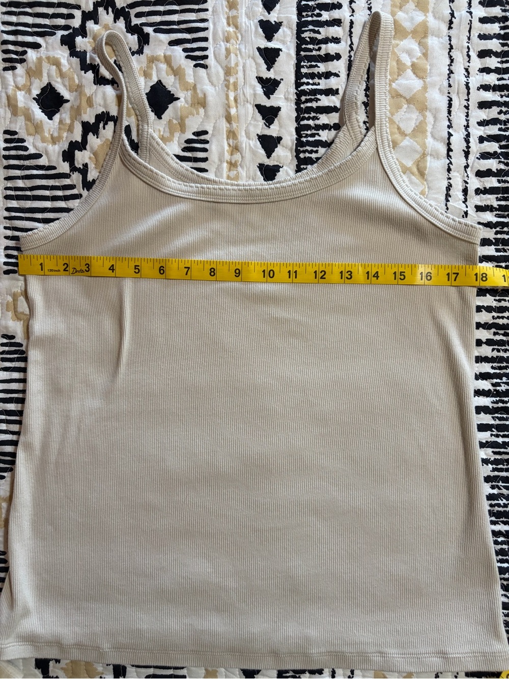 Old Navy Cream Ribbed Tank Top - Picture 3 of 7